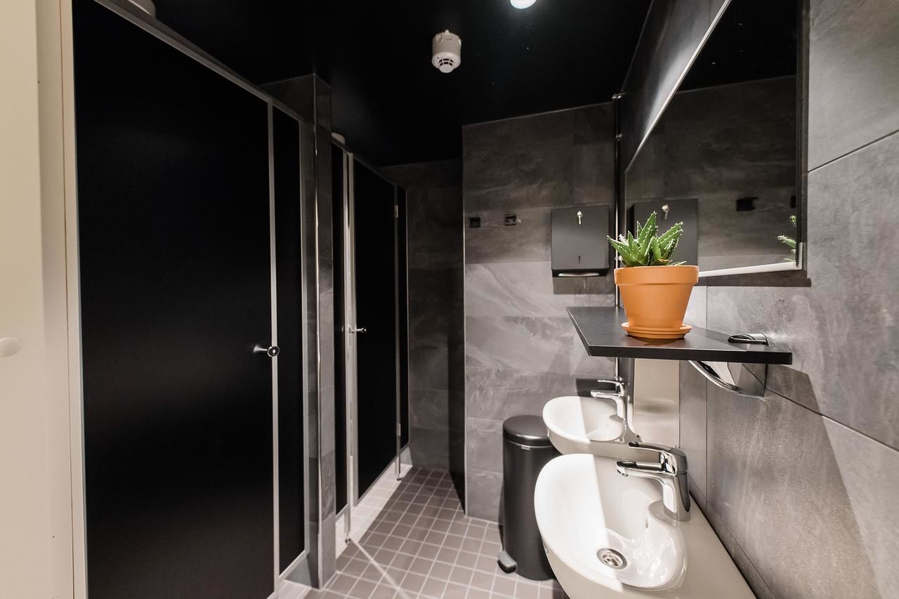 Хостелы Forenom Hostel Jyväskylä Йювяскюля-21